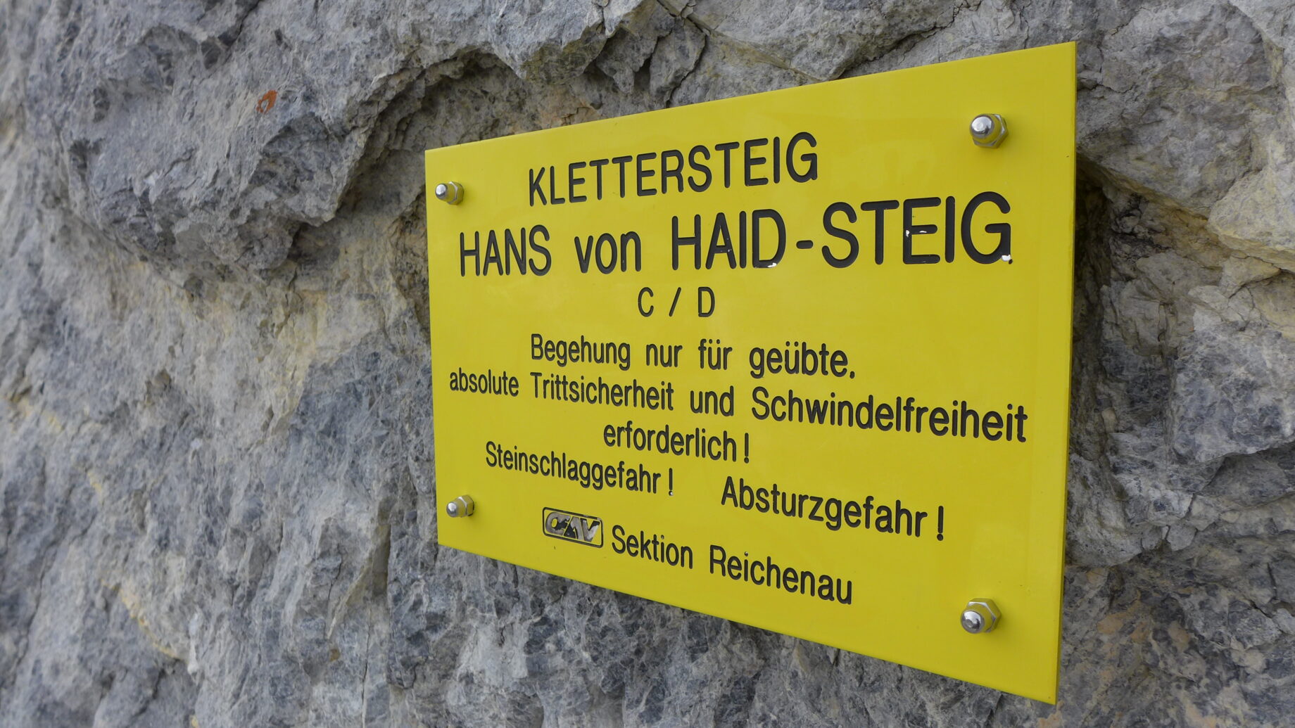 Einstiegstafel Hans-von-Haid-Steig. Foto: Alpenverein Edelweiss