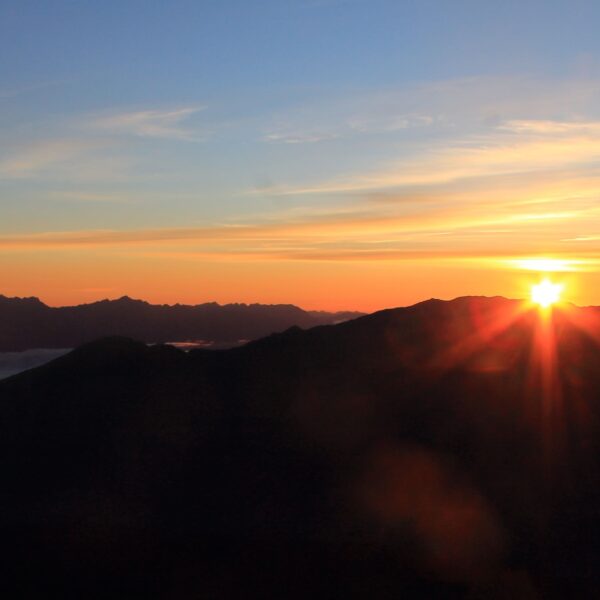 Serles Gipfel bei Sonnenaufgang, Foto: Daniel Gratzl