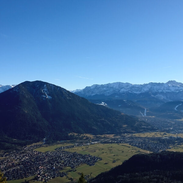 Aussichtsreicher kleiner Gipfel kurz vor Garmisch-Partenkirchen – der Schafkopf. Foto: Tobias Hecht