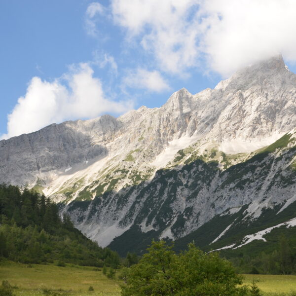 Am idyllischen Issanger. Foto Naturpark Karwendel